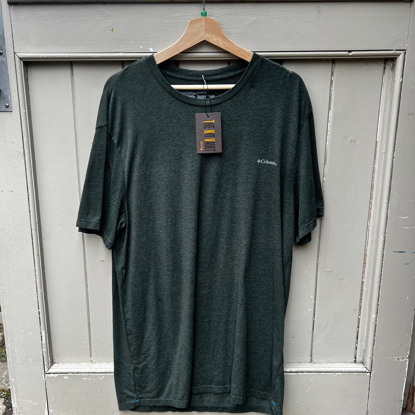 1624 Columbia Active T-Shirt, Size XL