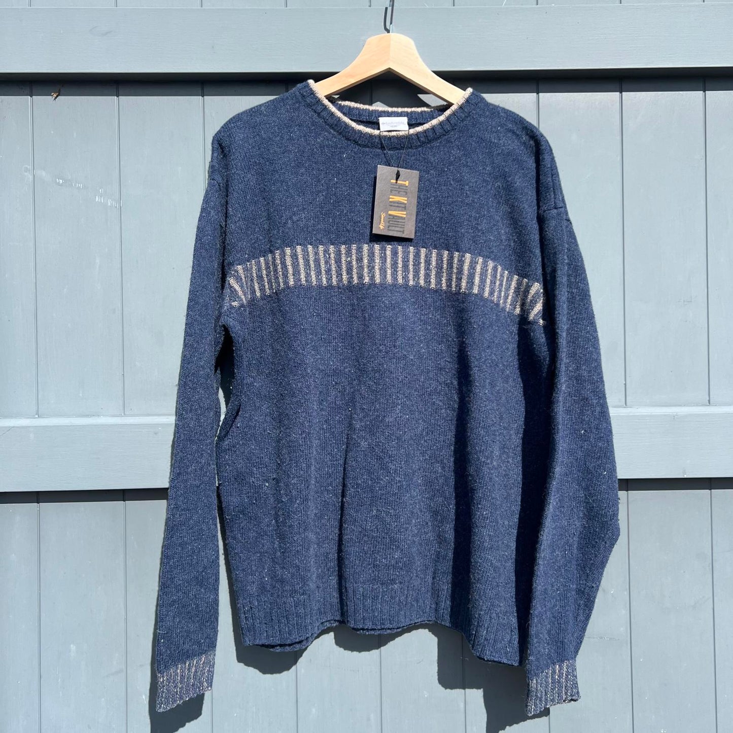 2796 Columbia Knitwear, Size L