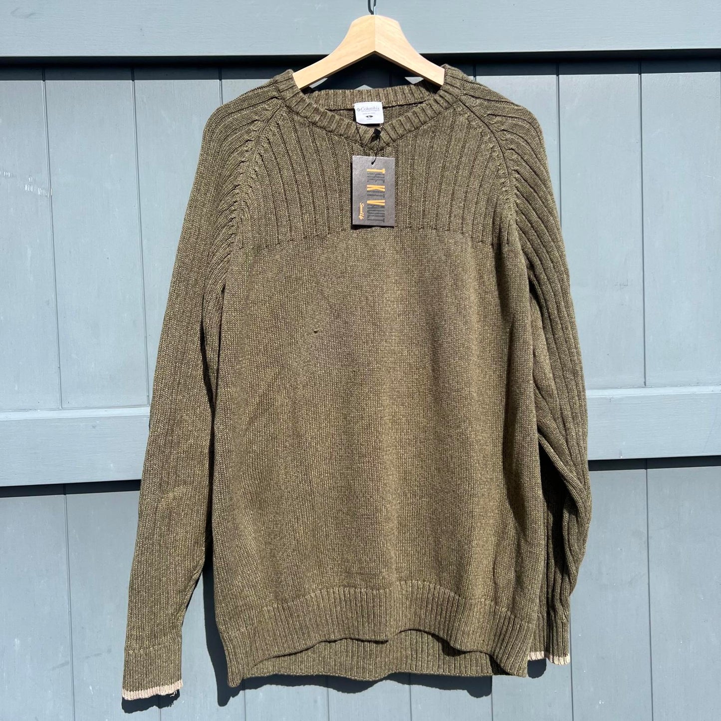 2794 Columbia Knitwear, Size L