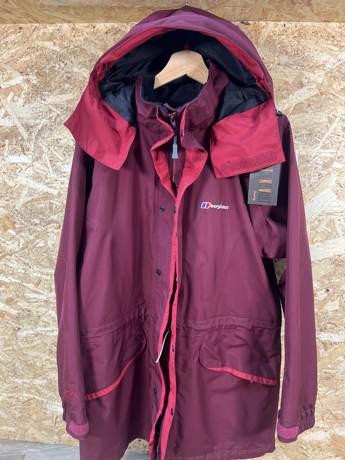 Berghaus Women's Gore-tex Jacket 14