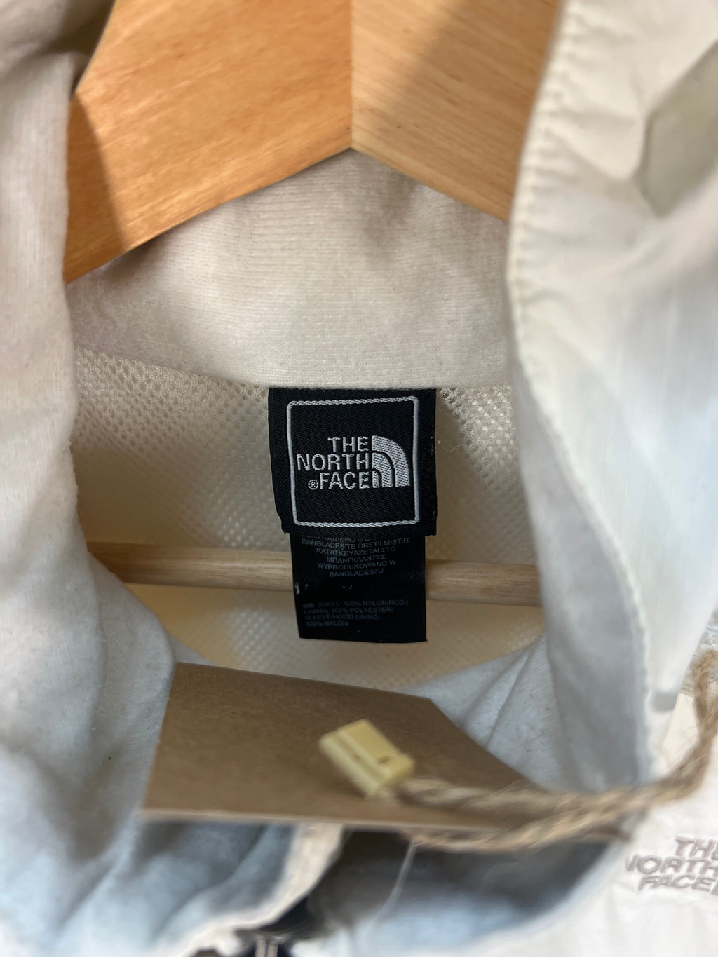 The North Face Women's Hyvent jacket M