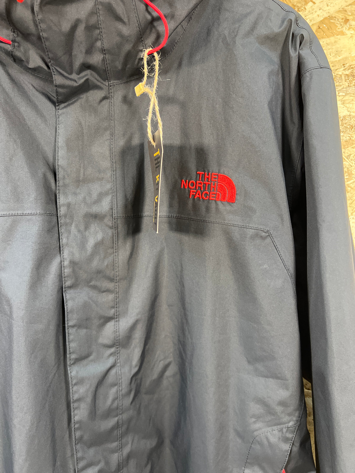The North Face Men's Dryvent jacket L