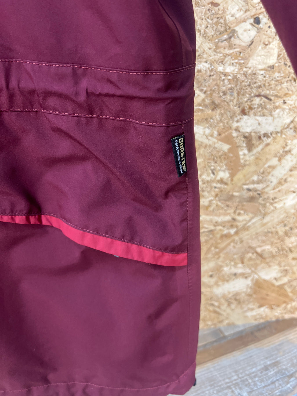 Berghaus Women's Gore-tex Jacket 14