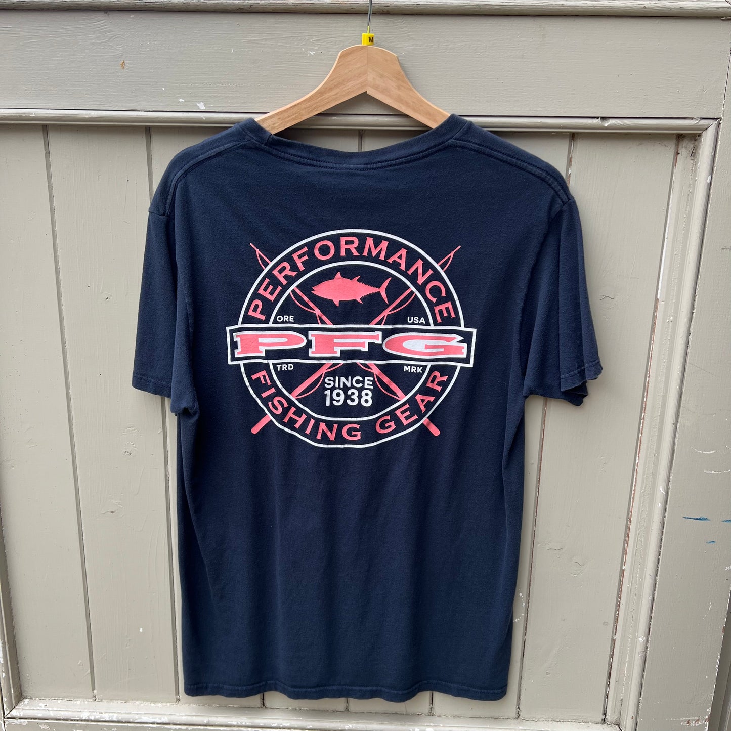 776 Columbia PFG Graphic T-Shirt, Size Medium